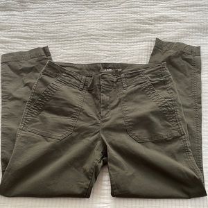 Old Navy Pixie Pant